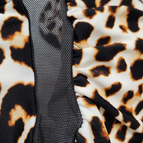 🆕️⬇️🎉HOST PICK🎉 DKNY Animal-Print Mesh-Stripe One-Piece Swimsuit - Picture 5 of 10